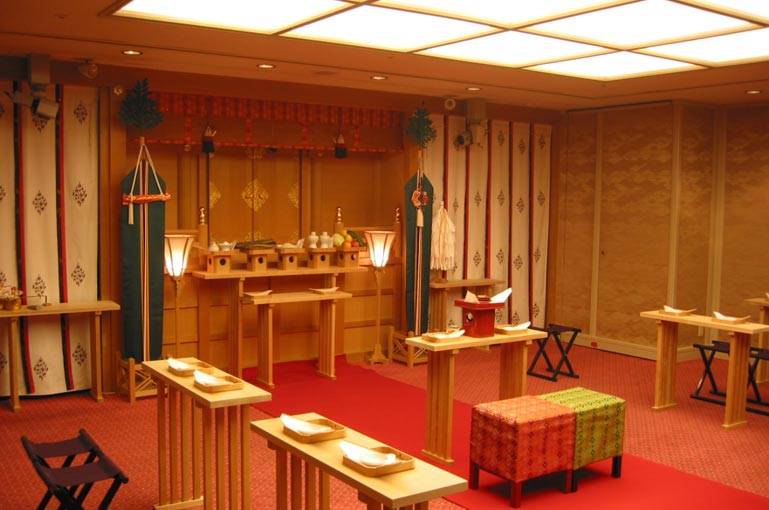 神殿「末広」