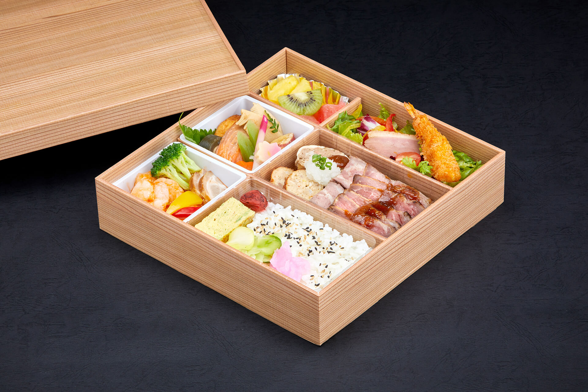 沖縄ハーバービューホテル特製<br>～オリジナル特選弁当～のアイキャッチ画像